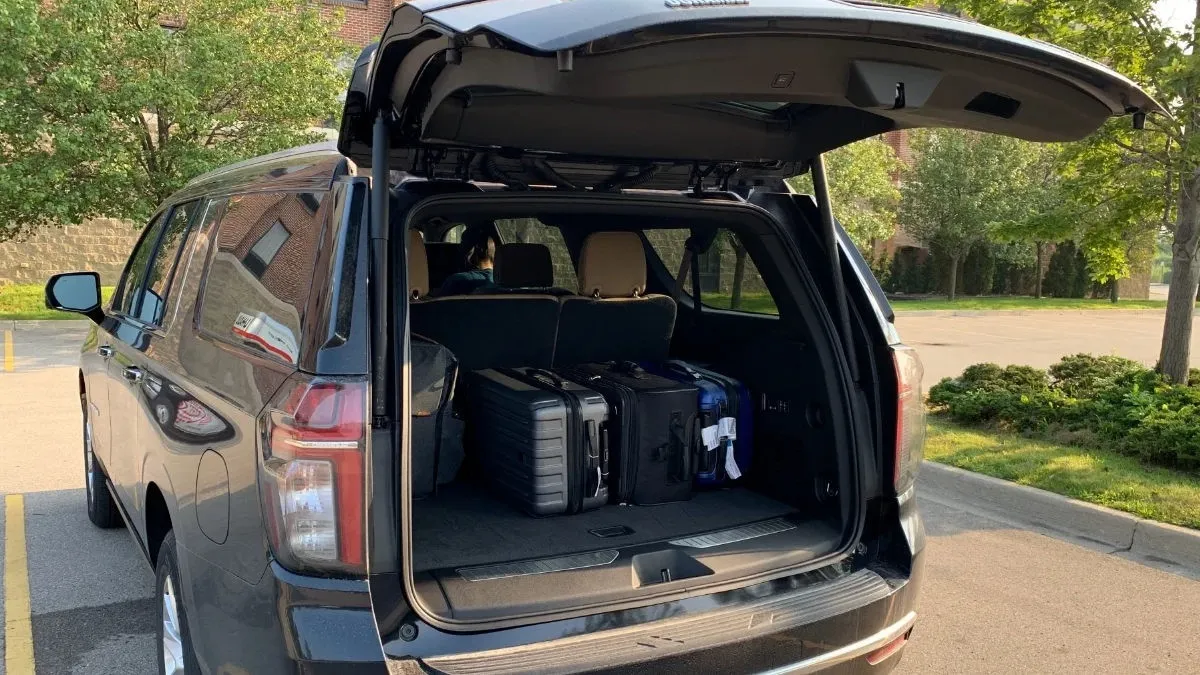 SUV image 3