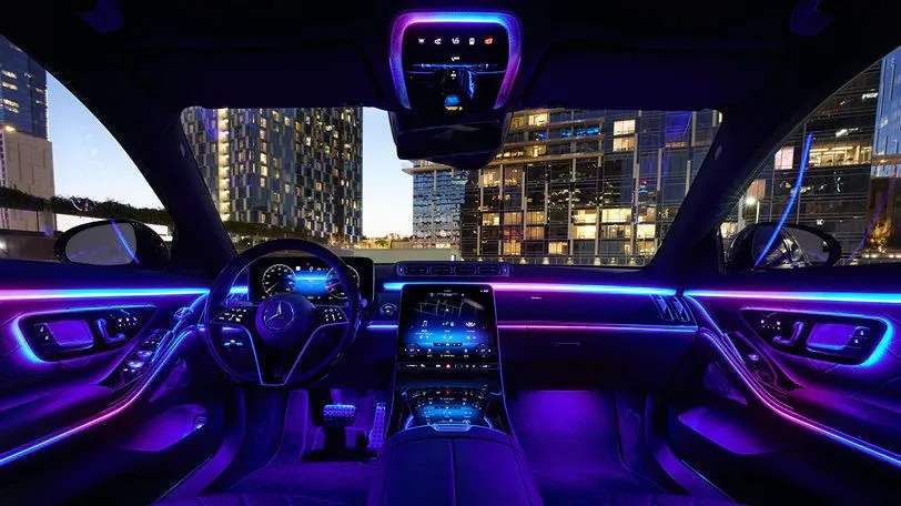 PREMIUM SEDAN image 2