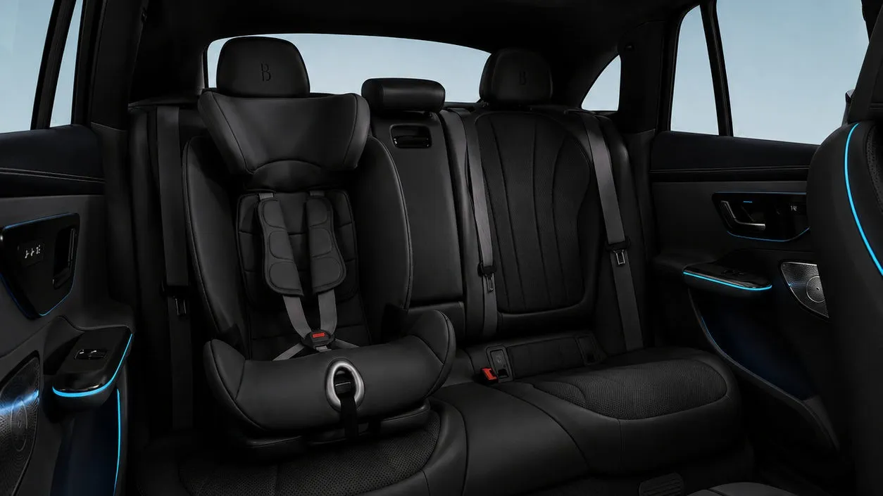 SEDAN image 4
