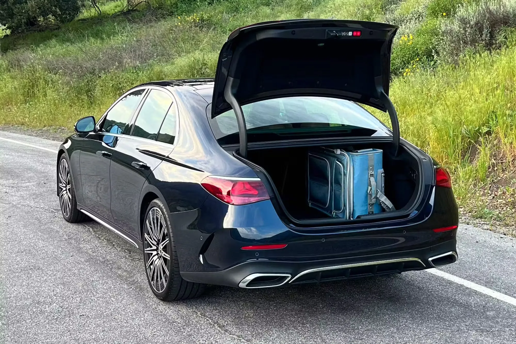 SEDAN image 5